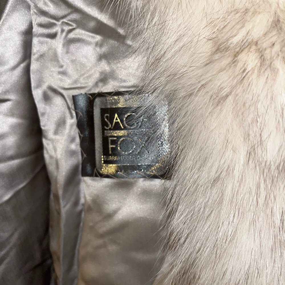 Saga Furs Natural Fox Fur Coat M/10 - Picture 2 of 16
